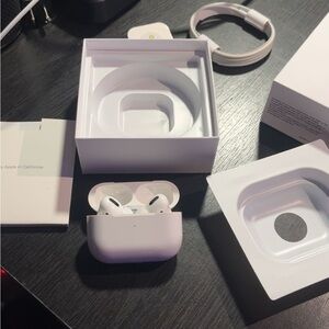 Apple White AirPods Pro Wireless Headset